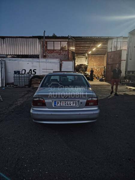 BMW 525 BMW E39
