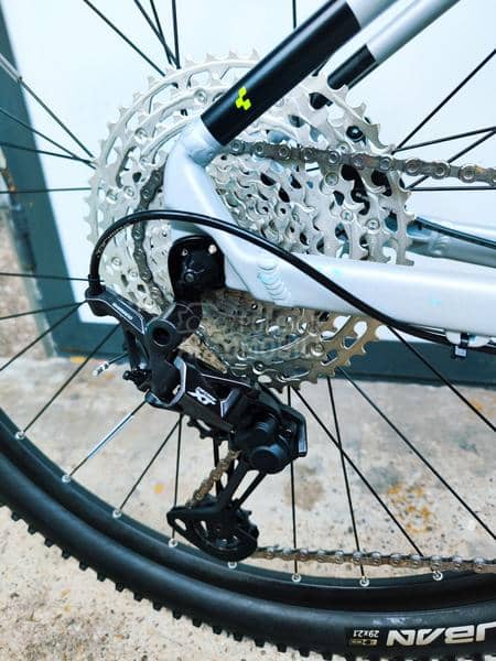 Cube Attention 1x12 XT