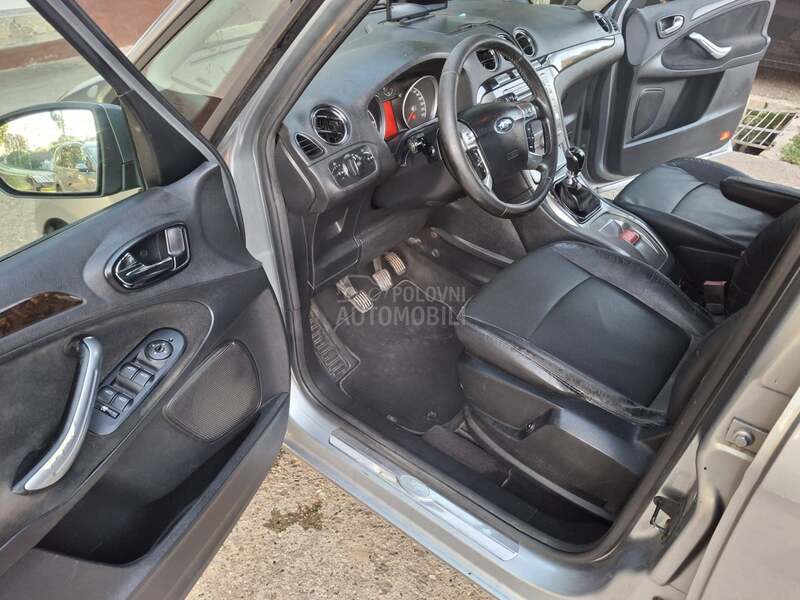 Ford Galaxy 