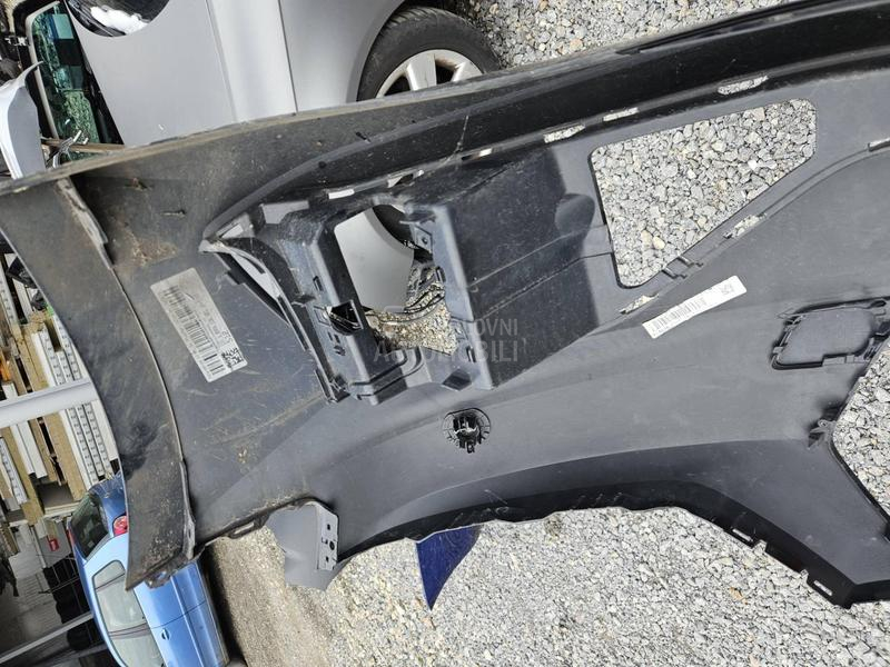 A5 8W6 BRANIK PREDNJI