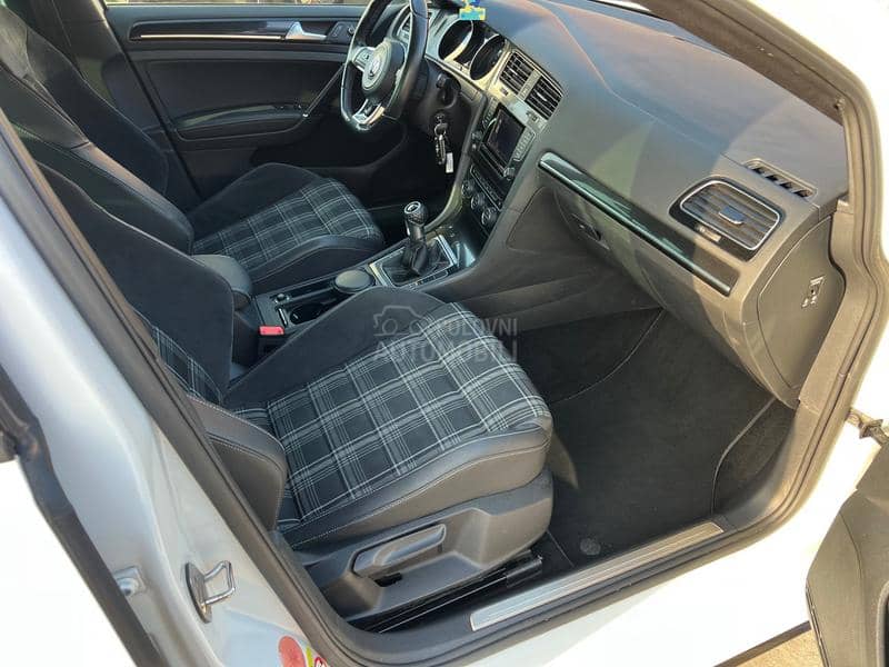 Volkswagen Golf 7 GTD