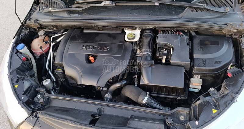 Citroen DS4 2.0 HDi T00P