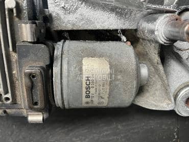 Motor sa slovom K sa polugama za Volkswagen Touareg