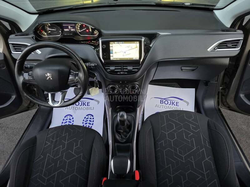 Peugeot 2008 1.6HDI STYLE