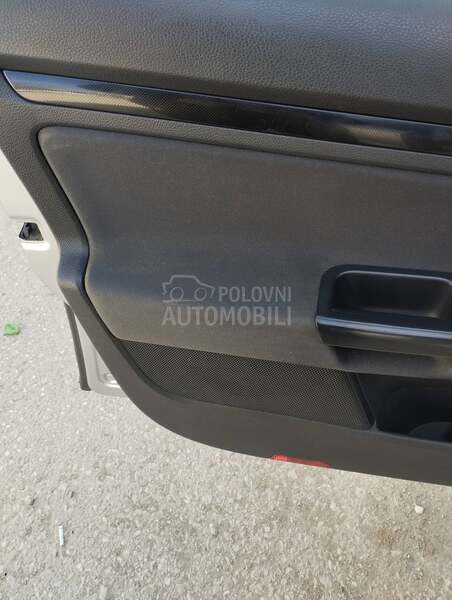Volkswagen Golf 6 1,6 tdi   fourmotion