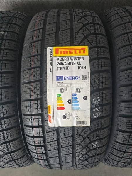 Pirelli 245/45 R19 Zimska