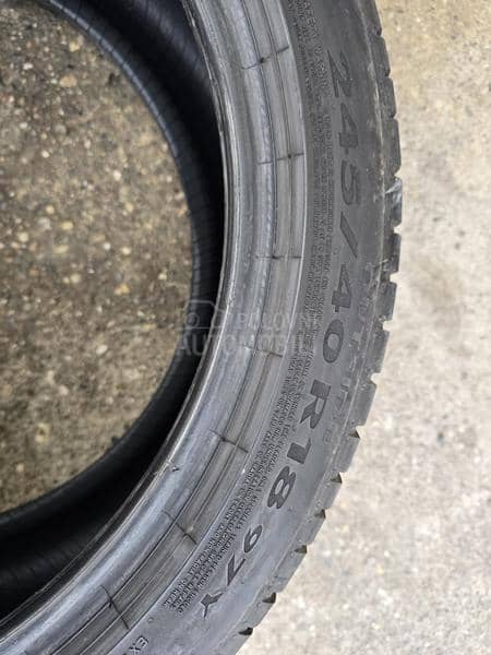 Pirelli 245/40 R18 Letnja