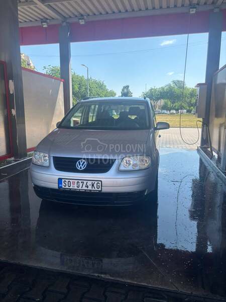 Volkswagen Touran 