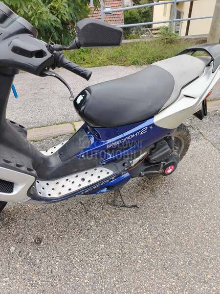 Peugeot Speedfight2