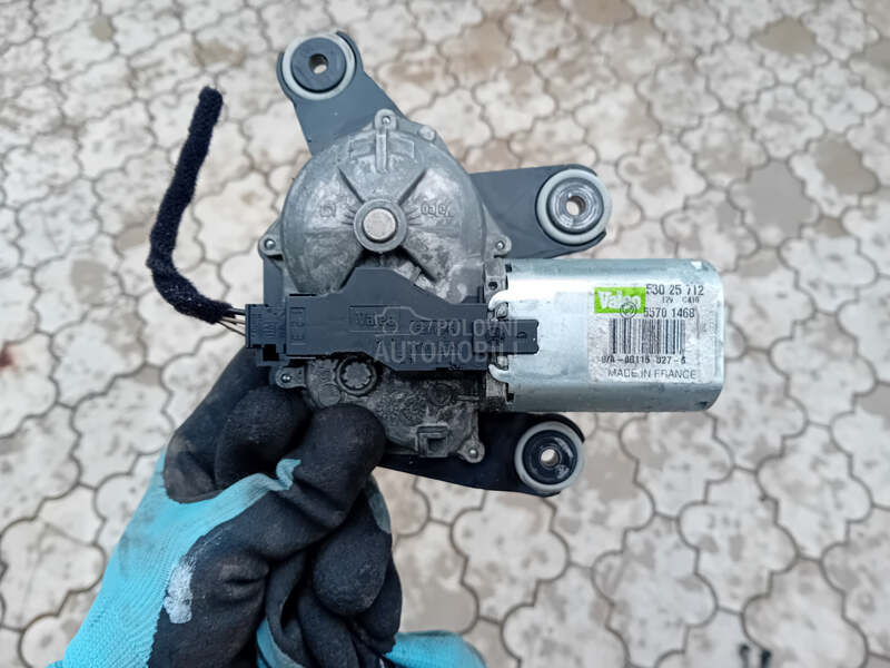 Zadnji motor brisača