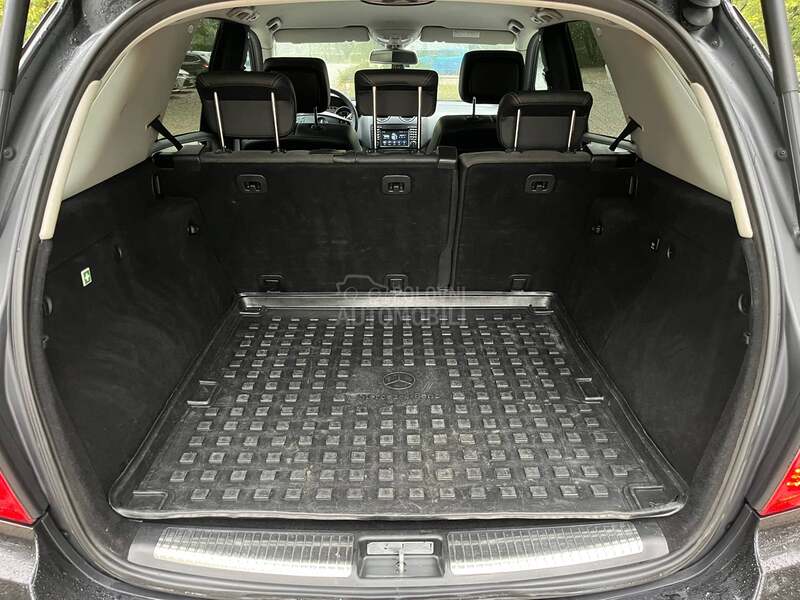 Mercedes Benz ML 320 