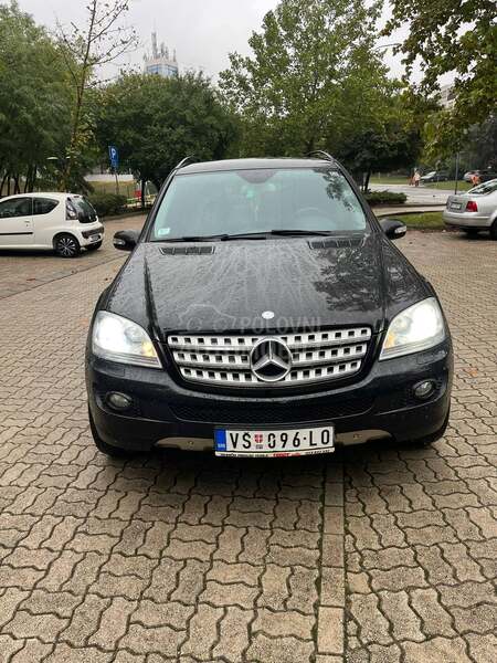 Mercedes Benz ML 320 