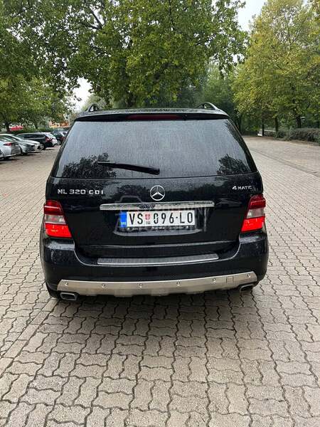 Mercedes Benz ML 320 