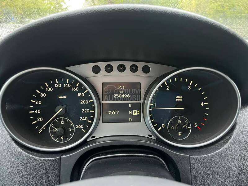 Mercedes Benz ML 320 