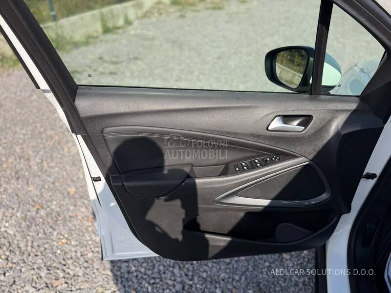 Opel Crossland X  1.2 Turbo Elegance