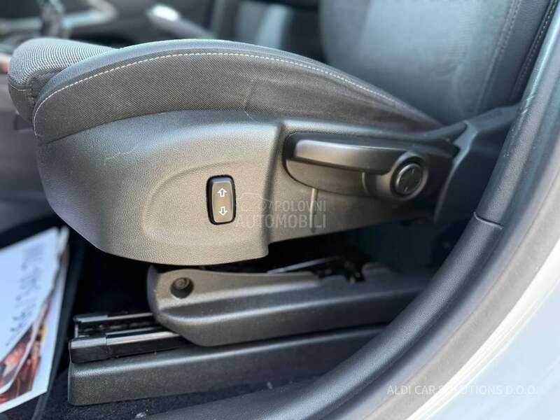 Opel Crossland X  1.2 Turbo Elegance