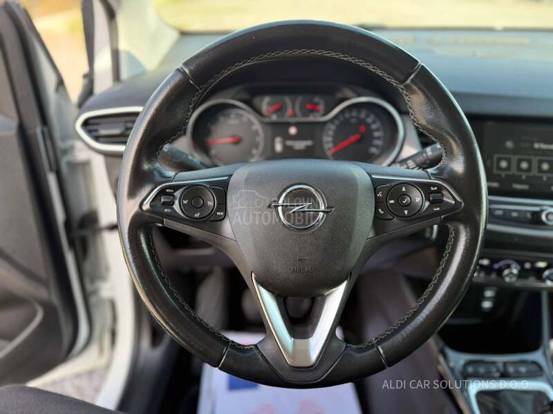 Opel Crossland X  1.2 Turbo Elegance