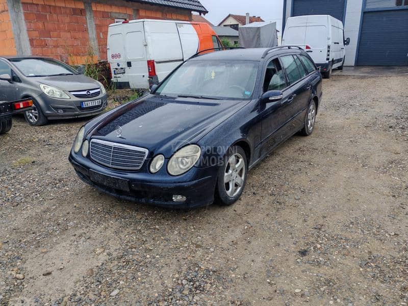 Mercedes Benz E 220 CDI