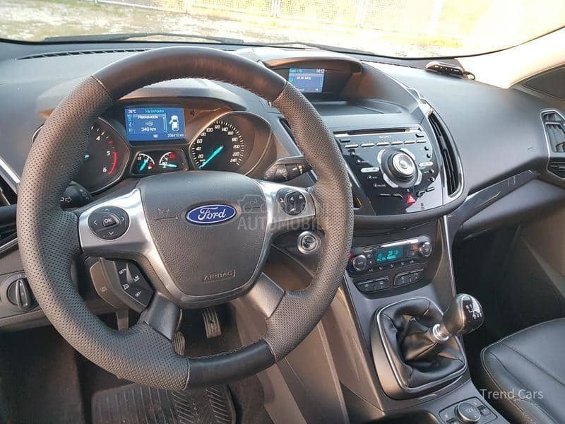 Ford Kuga 2.0 TDCI TITANIUM