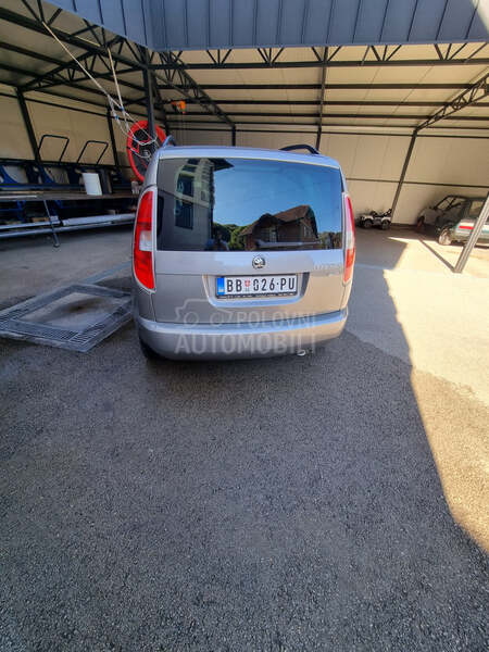 Škoda Roomster 