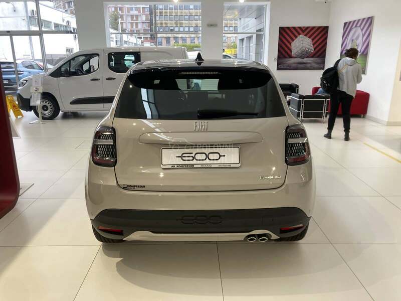 Fiat 600 1.2 MHEV DCT Style