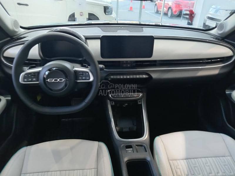 Fiat 600 La Prima Hybrid