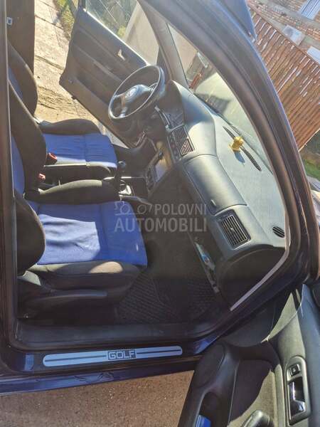 Volkswagen Golf 4 