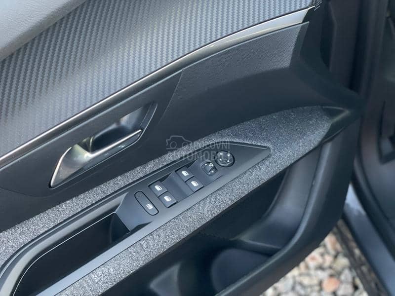 Peugeot 3008 1.5HDI ACTIVE 8mm