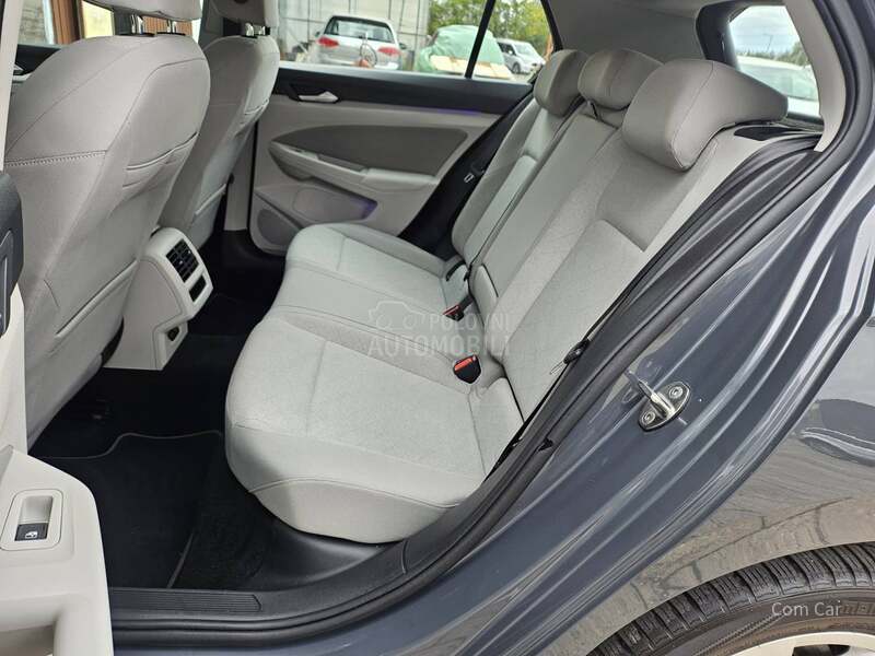 Volkswagen Golf 8 2.0TDI virtual/led