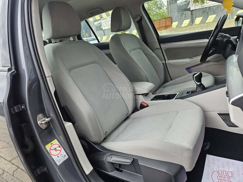 Volkswagen Golf 8 2.0TDI virtual/led