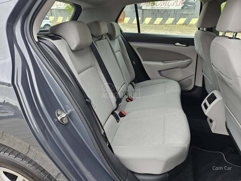 Volkswagen Golf 8 2.0TDI virtual/led