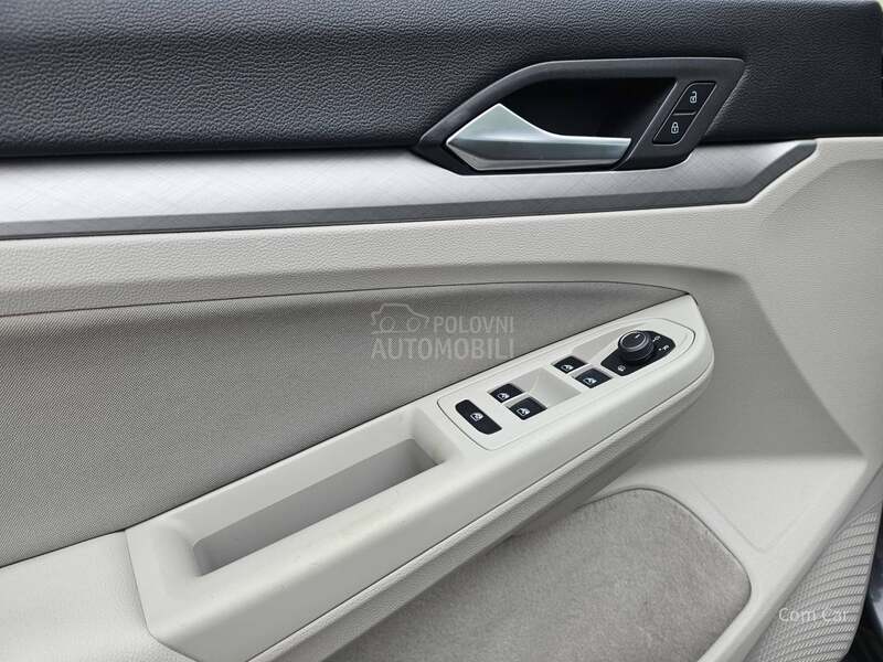 Volkswagen Golf 8 2.0TDI virtual/led