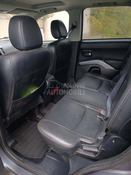 Mitsubishi Outlander outlander