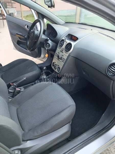 Opel Corsa D 