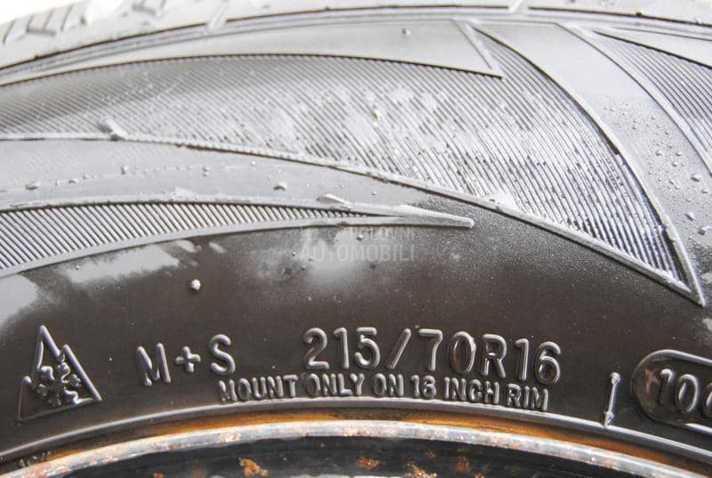 Cooper 215/70 R16 Zimska