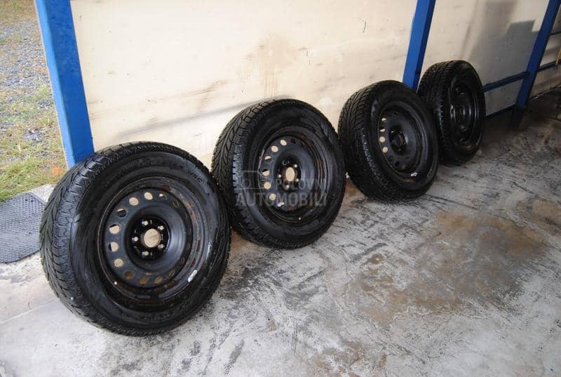 Cooper 215/70 R16 Zimska