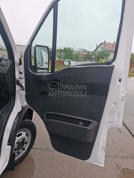 Iveco daily 35c 12 b kategorija