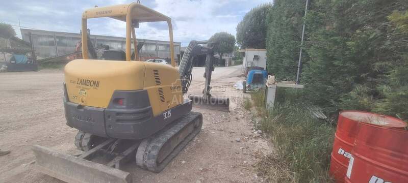 Volvo EC25