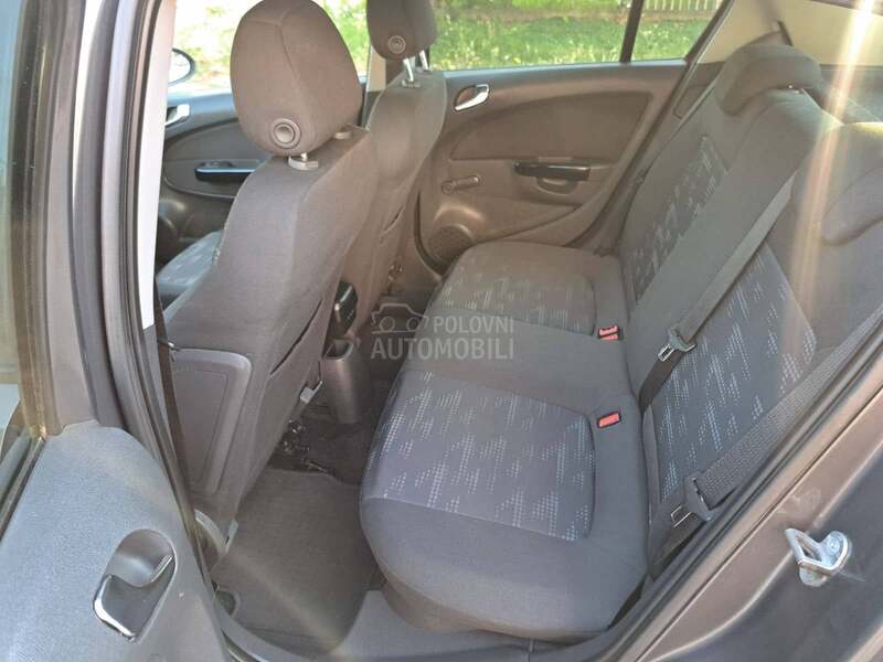 Opel Corsa D U.V.O.Z C.H
