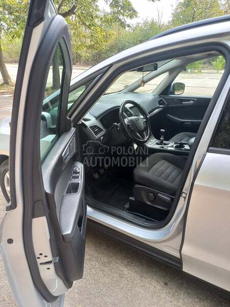Ford Galaxy Business 2.0