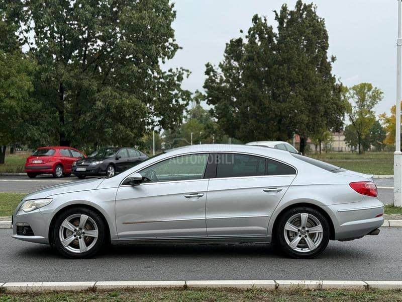 Volkswagen Passat CC O D L I C A N