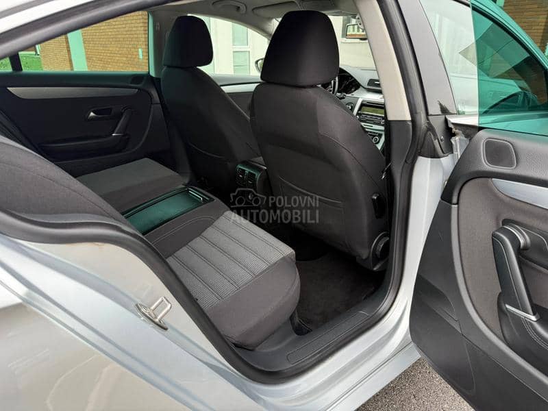 Volkswagen Passat CC O D L I C A N
