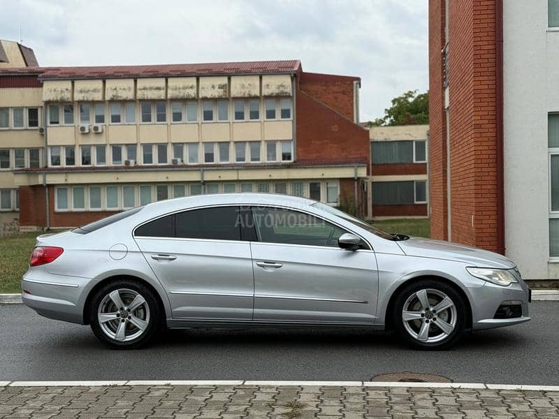 Volkswagen Passat CC O D L I C A N