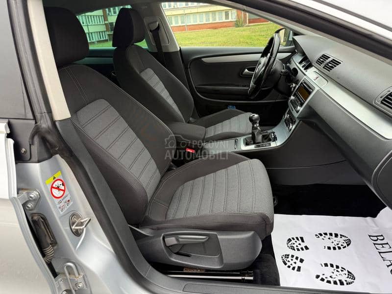 Volkswagen Passat CC O D L I C A N