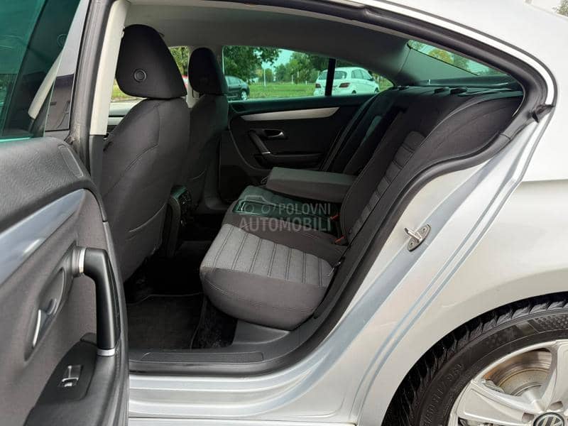 Volkswagen Passat CC O D L I C A N