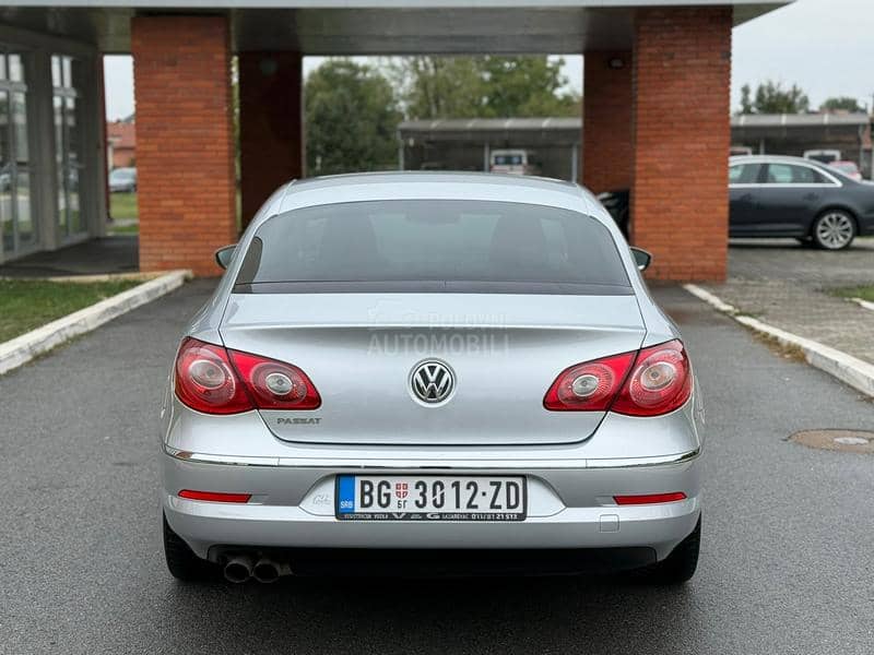 Volkswagen Passat CC O D L I C A N