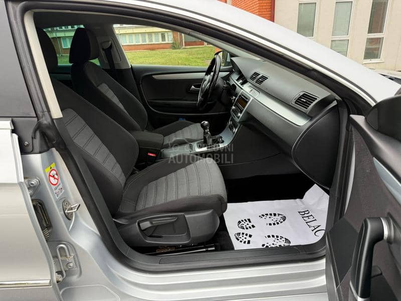 Volkswagen Passat CC O D L I C A N