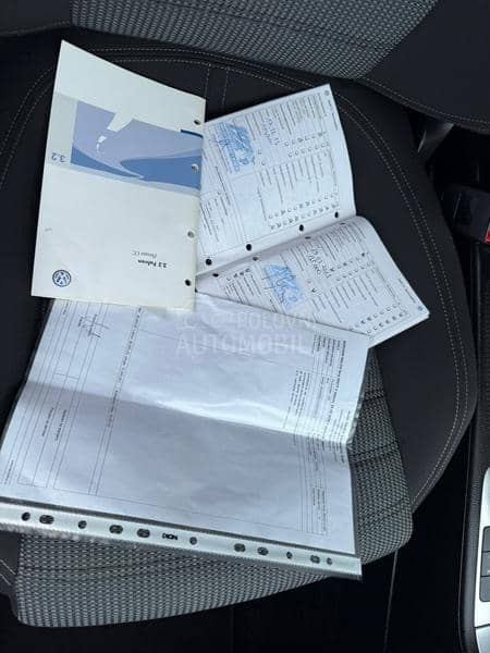 Volkswagen Passat CC O D L I C A N