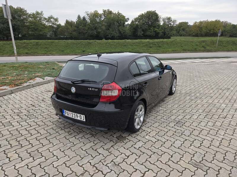 BMW 120 