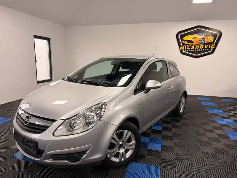 Opel Corsa D SPORTLINE KAONOVA